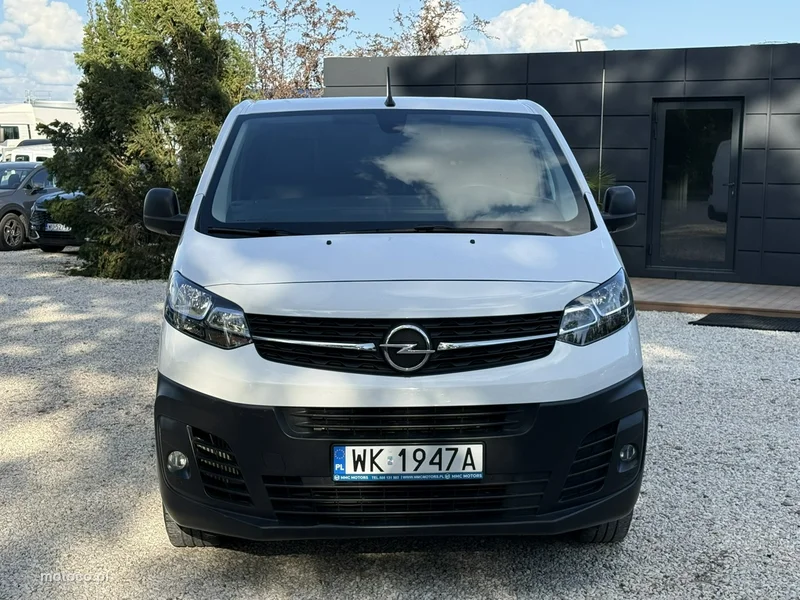 Opel Vivaro 8