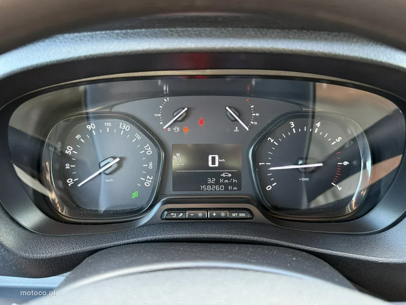 Opel Vivaro 16