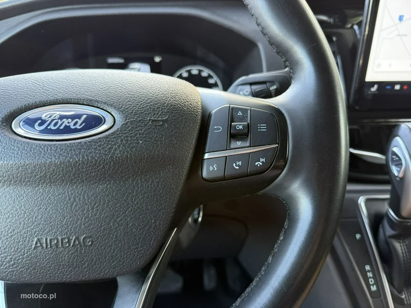 Ford Transit 9
