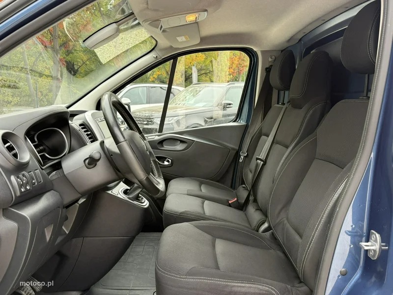 Renault Trafic 10