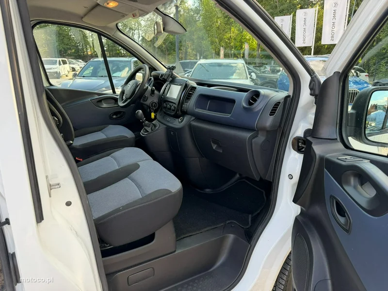Opel Vivaro 10