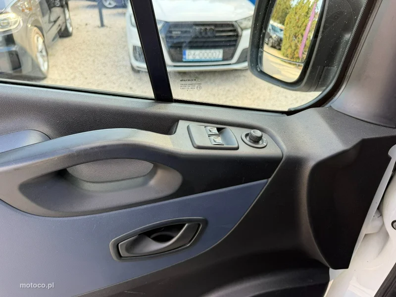 Opel Vivaro 14