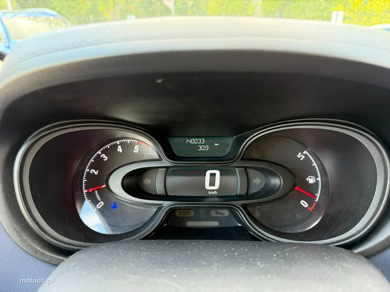 Opel Vivaro 15