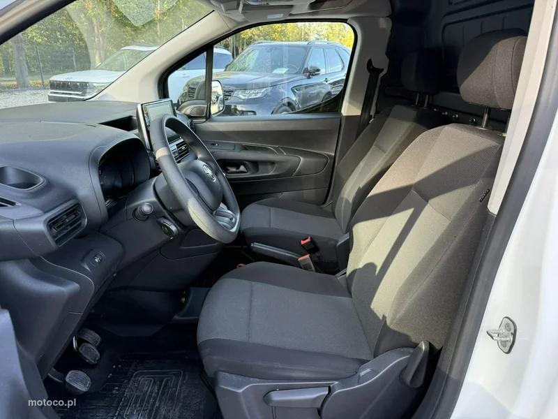 Toyota Proace City 17