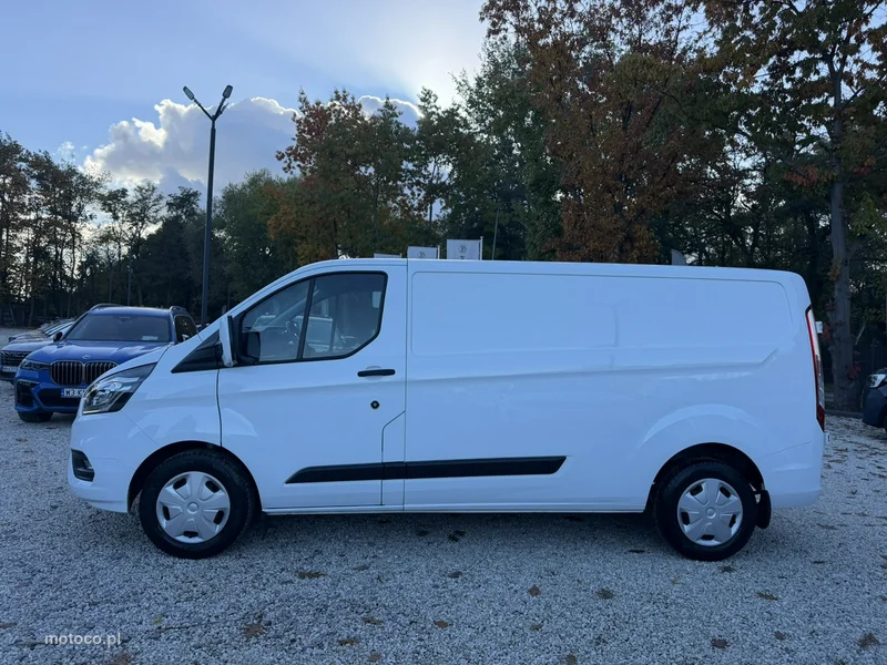 Ford Transit Custom 10