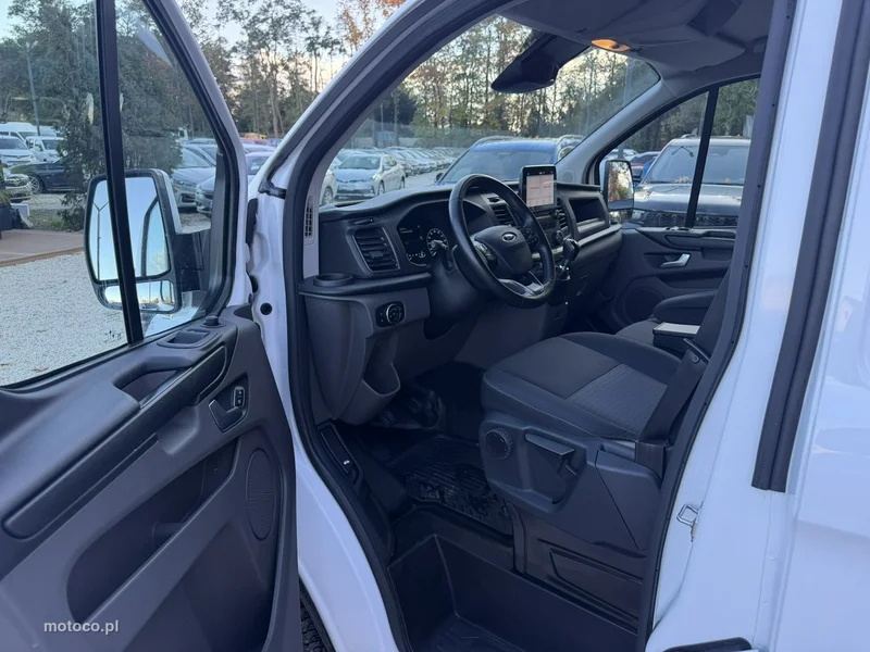 Ford Transit Custom 11