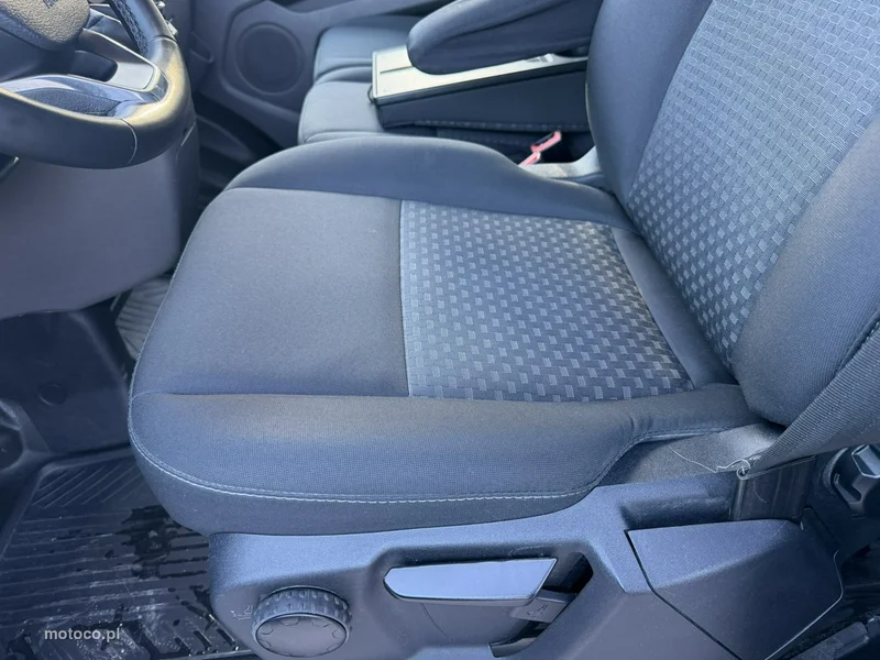 Ford Transit Custom 12