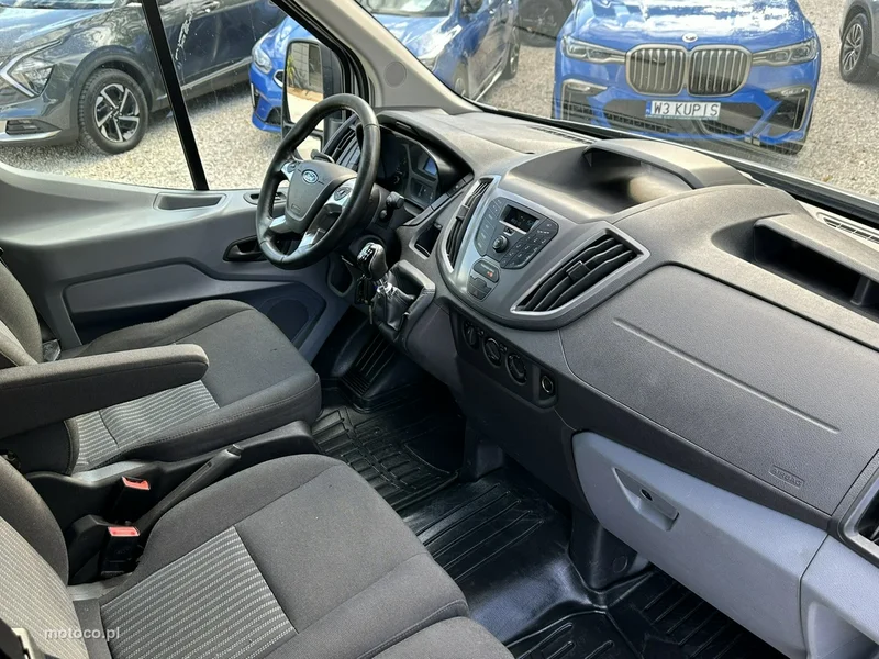 Ford Transit 16