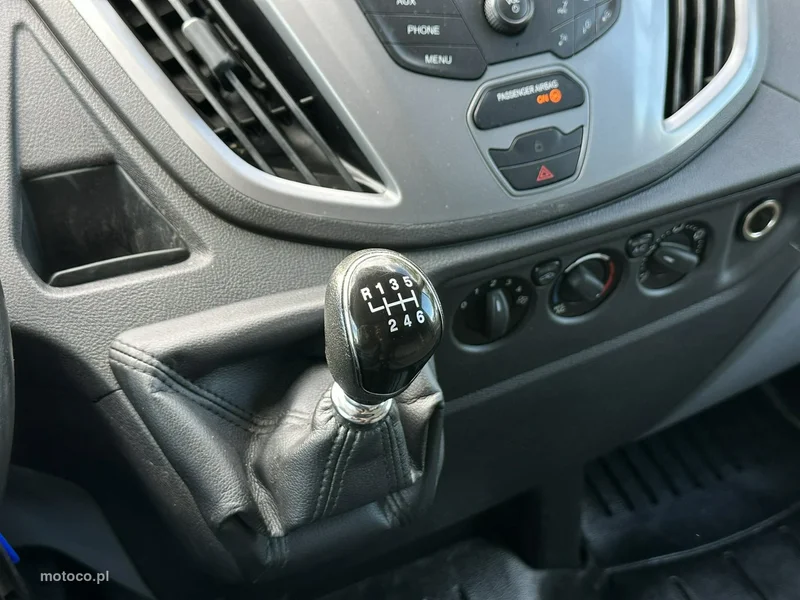 Ford Transit 18
