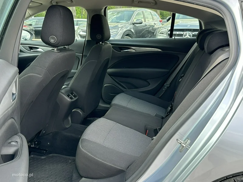 Opel Insignia B 15