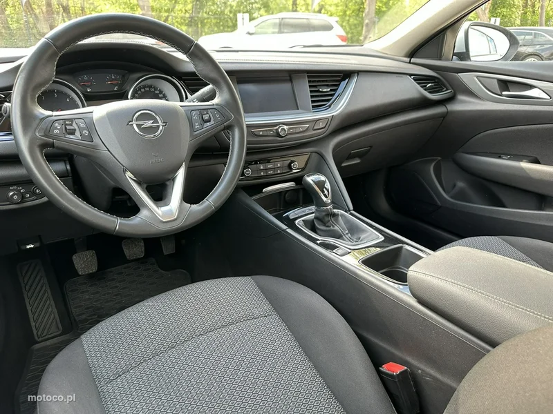 Opel Insignia B 22
