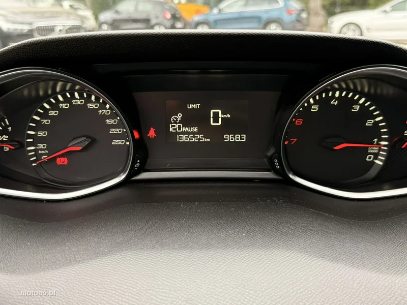 Peugeot 308 23