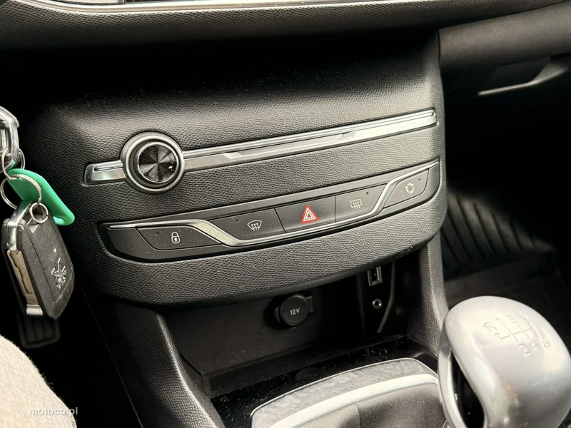 Peugeot 308 25