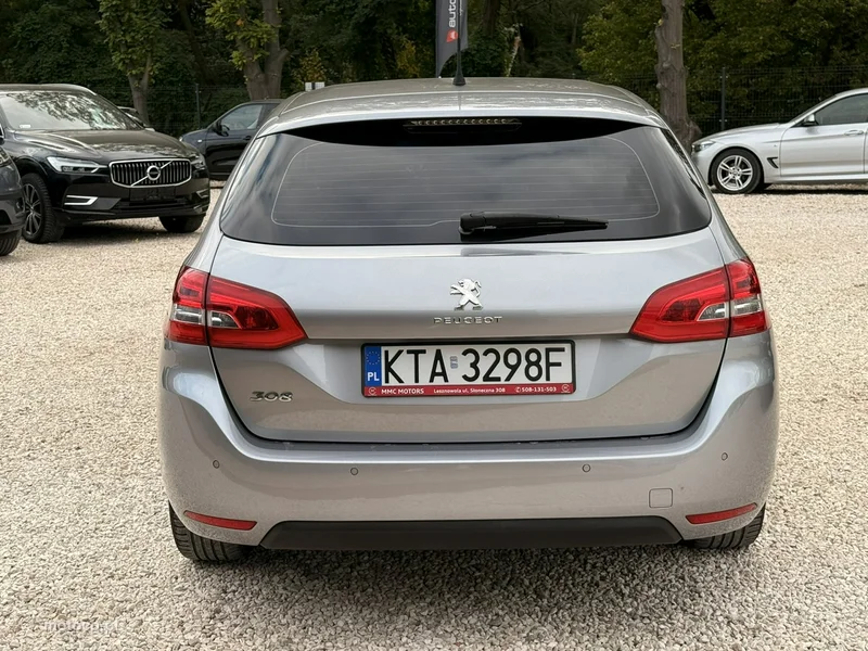 Peugeot 308 4
