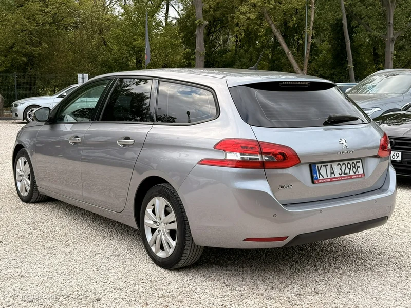 Peugeot 308 5