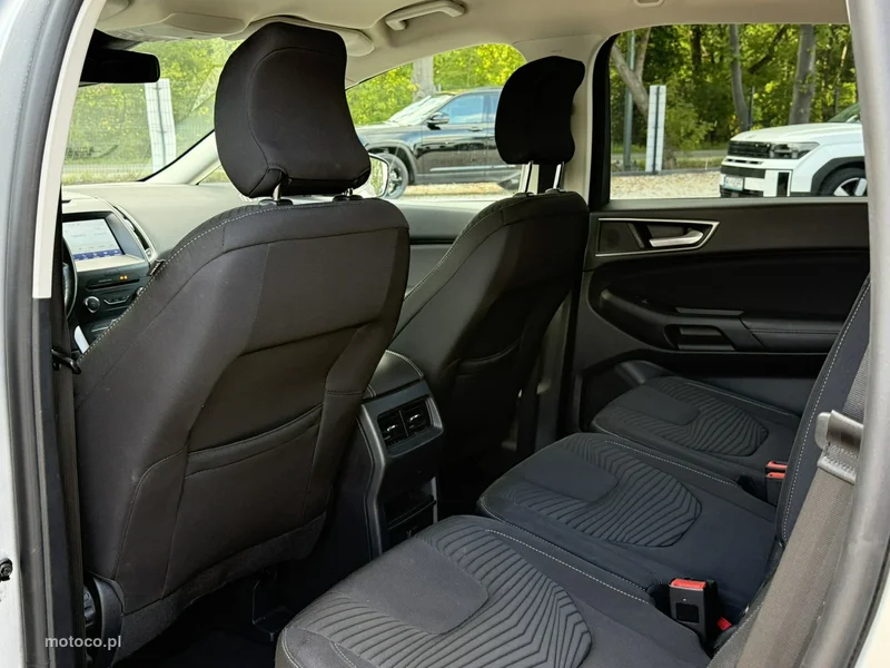 Ford S-Max II 12
