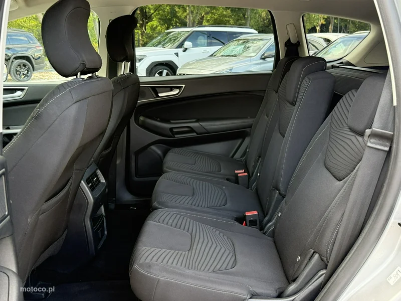 Ford S-Max II 13