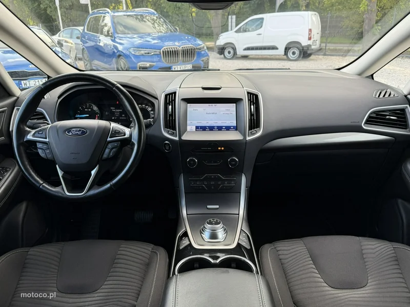 Ford S-Max II 18