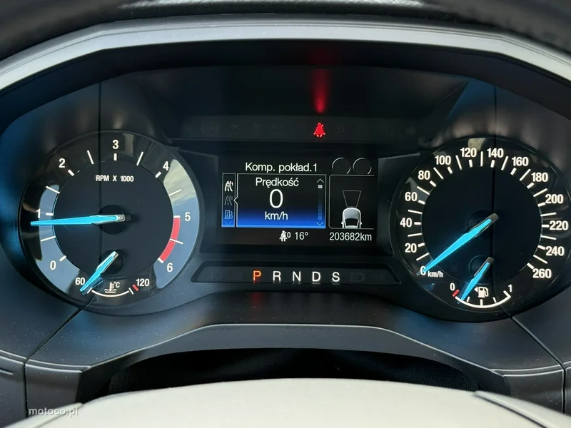 Ford S-Max II 22
