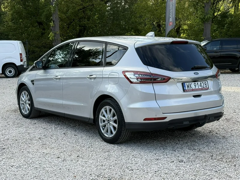 Ford S-Max II 5