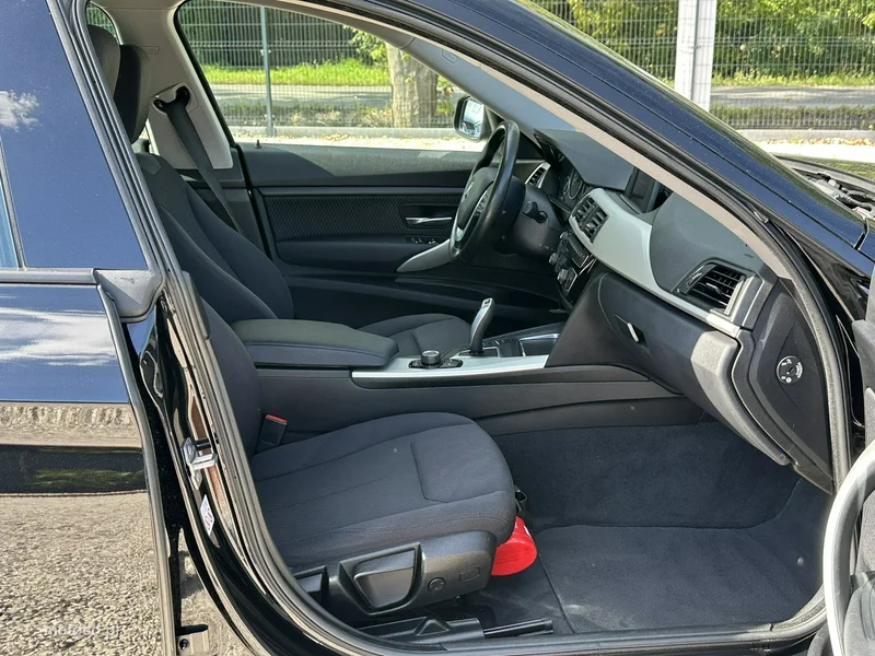 BMW Seria 3 G20 3GT 18