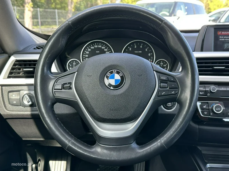 BMW Seria 3 G20 3GT 22