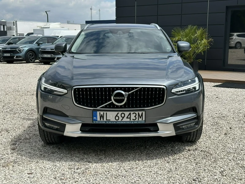 Volvo V90 Cross Country 2