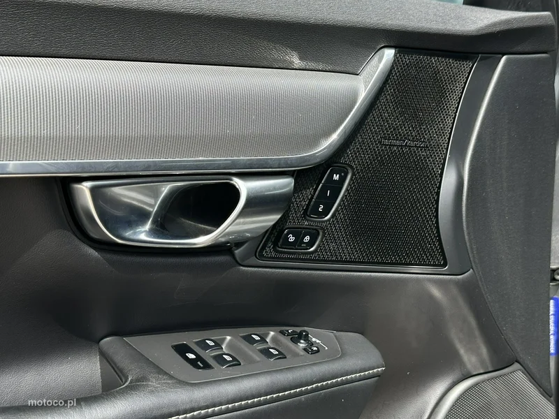 Volvo V90 Cross Country 14