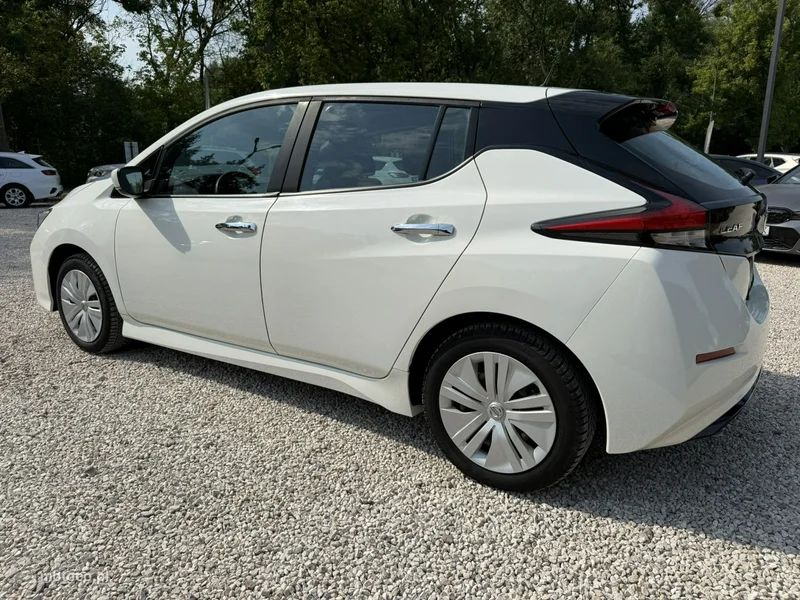 Nissan Leaf 15