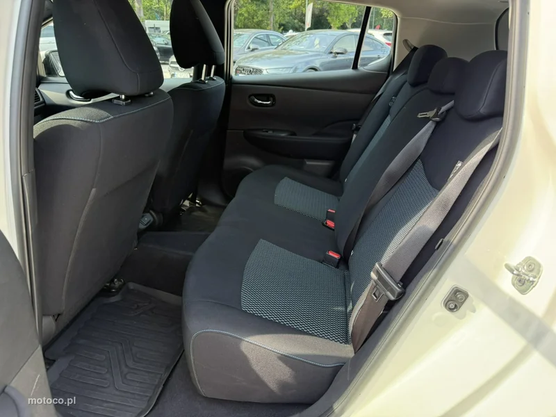 Nissan Leaf 16