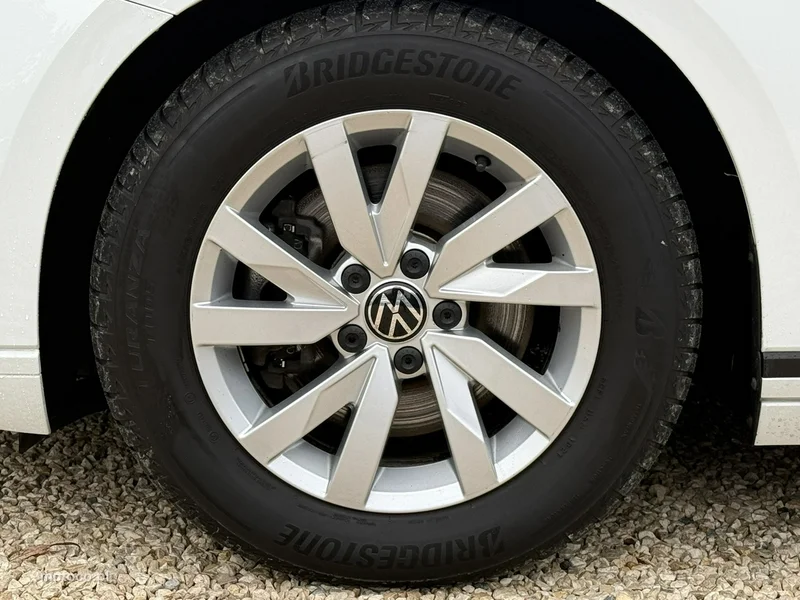 Volkswagen Passat B8 9