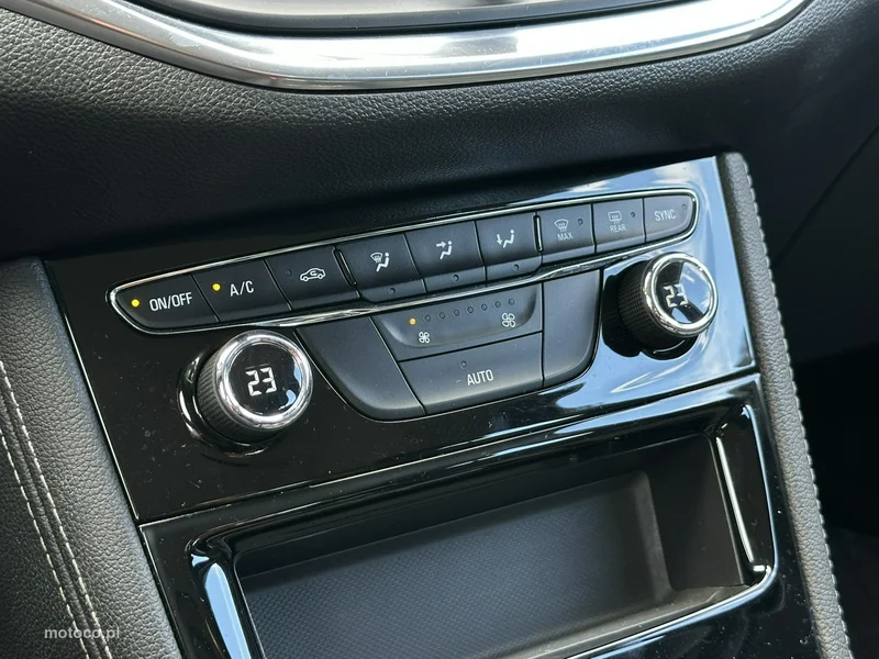 Opel Astra K 26