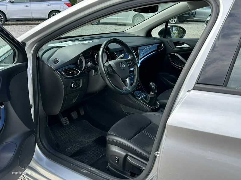 Opel Astra K 10