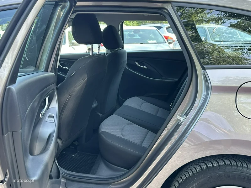 Hyundai i30 16
