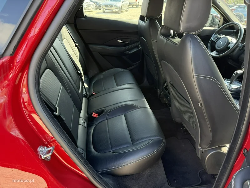 Jaguar E-Pace 12
