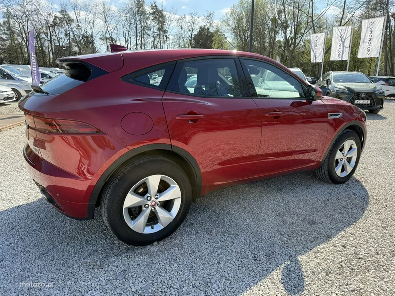 Jaguar E-Pace 21