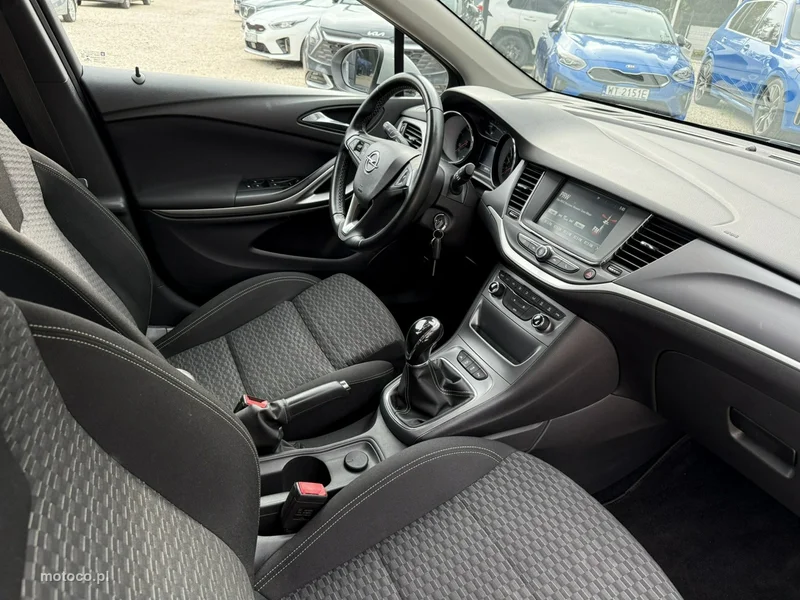 Opel Astra K 25