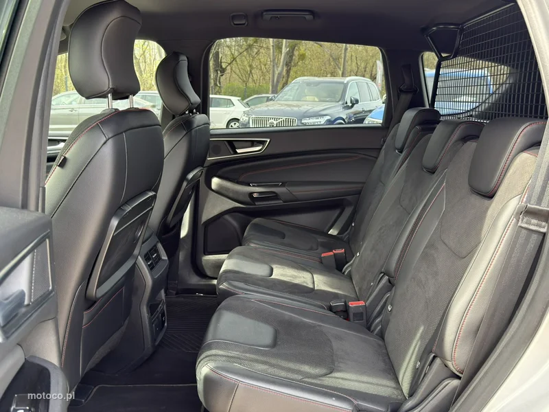 Ford S-Max II 13