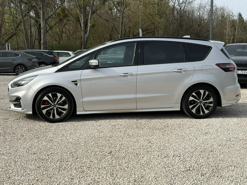 Ford S-Max II 7