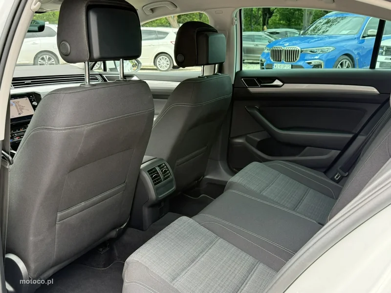 Volkswagen Passat B8 14