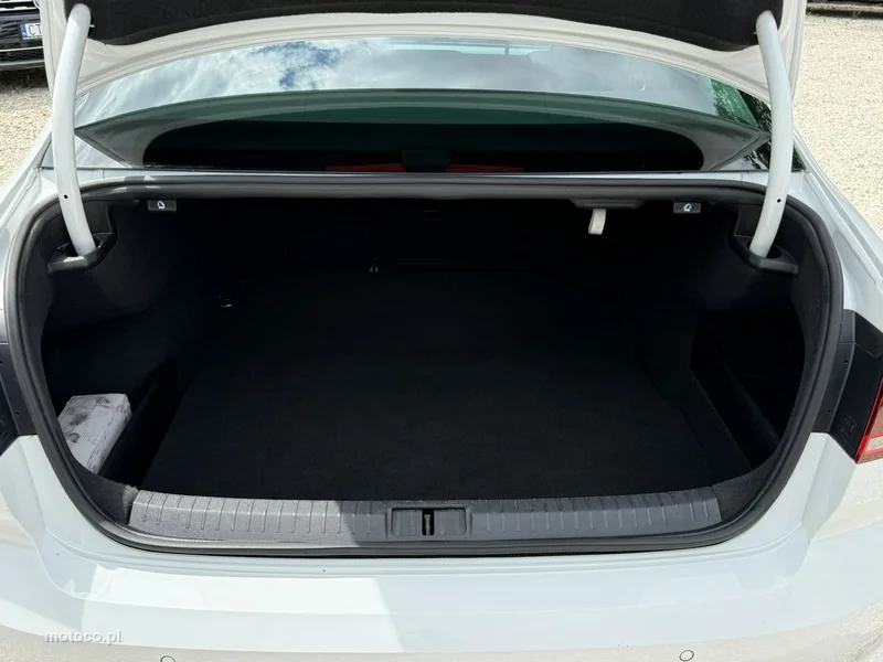 Volkswagen Passat B8 16
