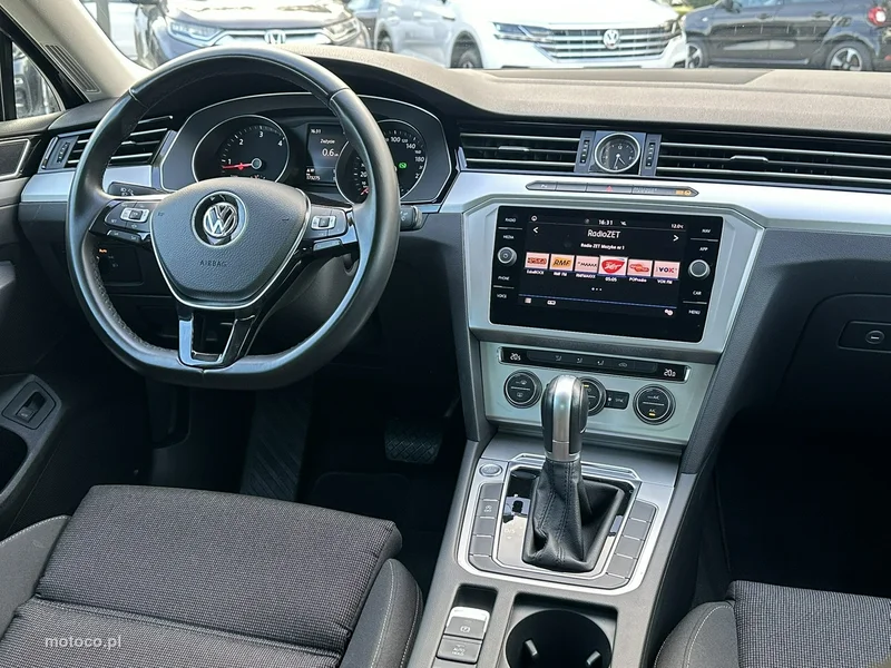 Volkswagen Passat B8 24