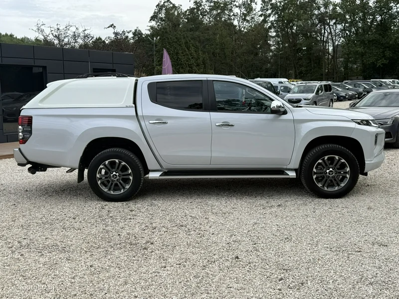 Mitsubishi L200 2