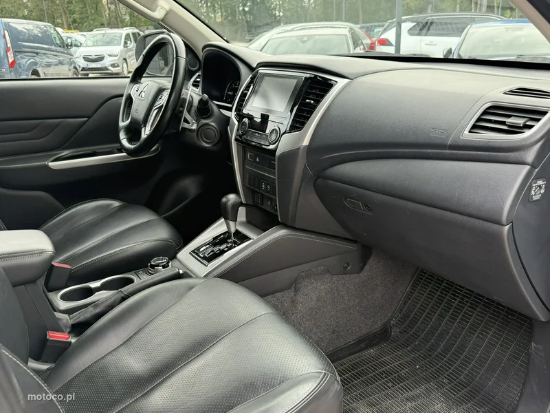 Mitsubishi L200 19