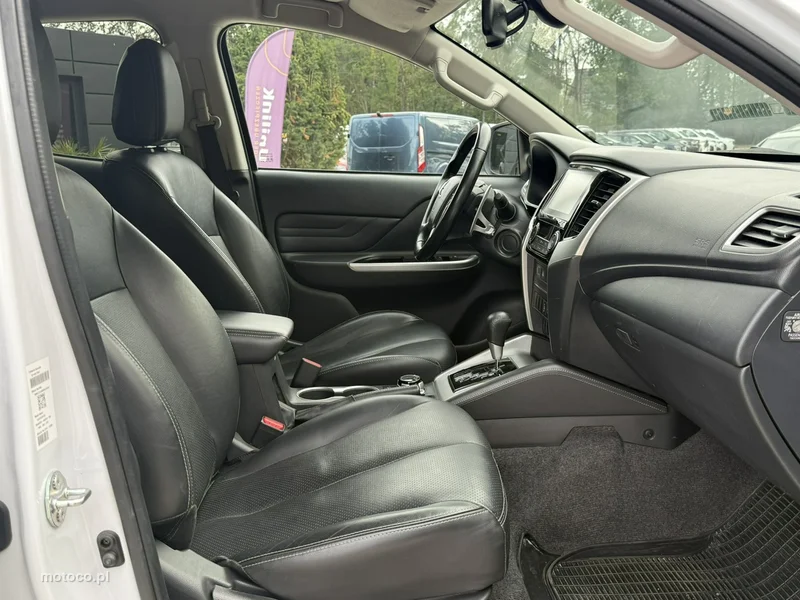 Mitsubishi L200 20