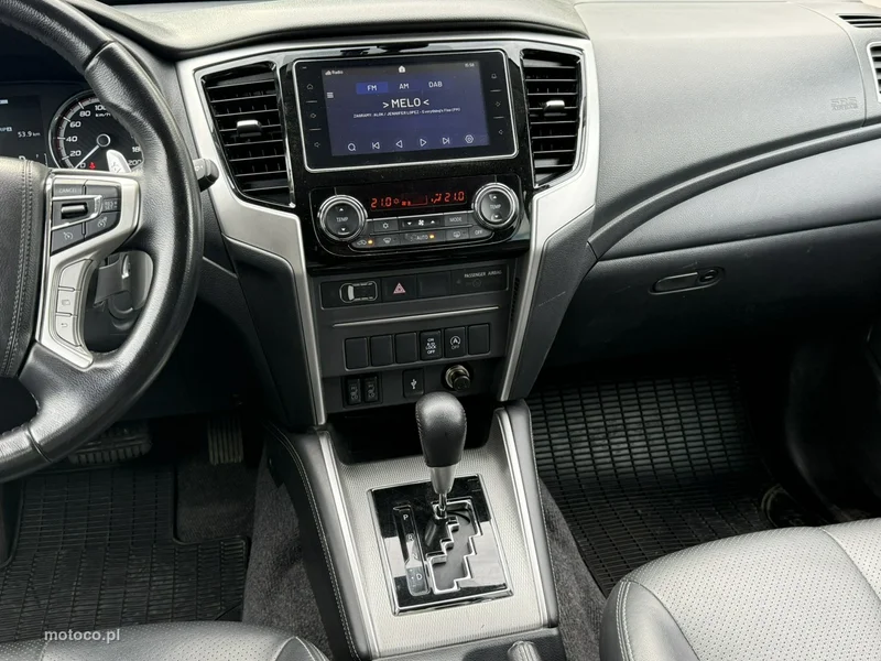 Mitsubishi L200 24