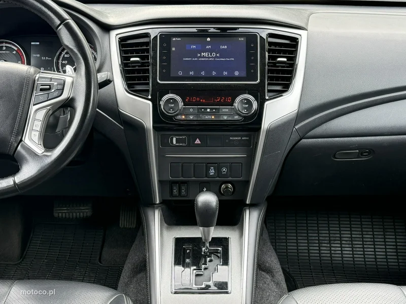 Mitsubishi L200 25