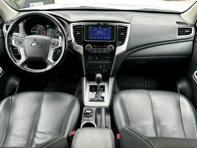 Mitsubishi L200 20
