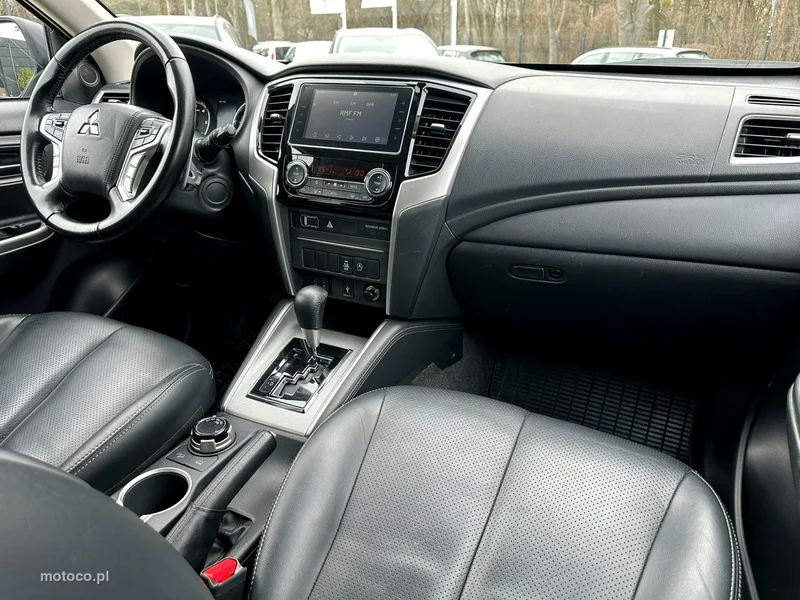 Mitsubishi L200 22