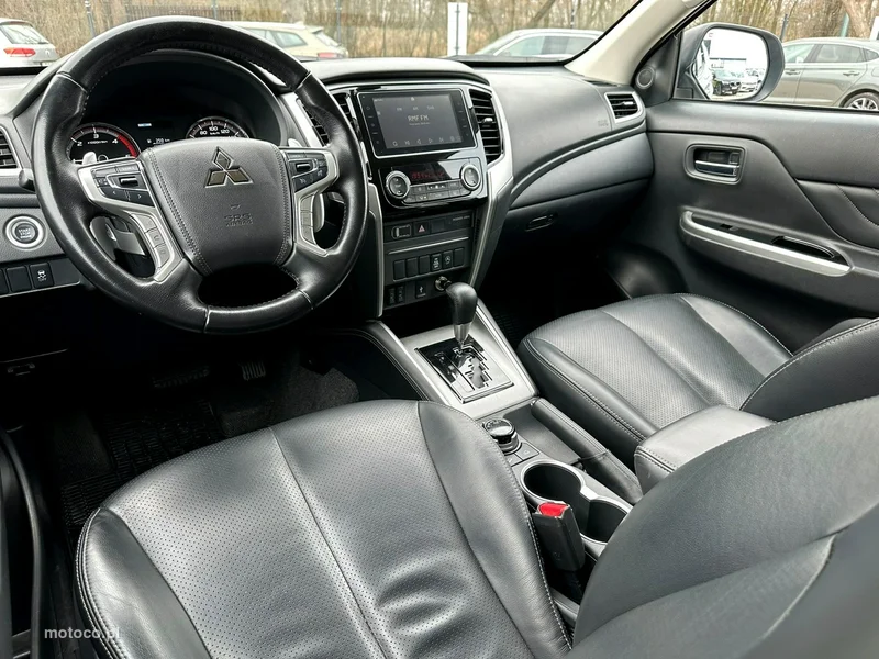 Mitsubishi L200 23